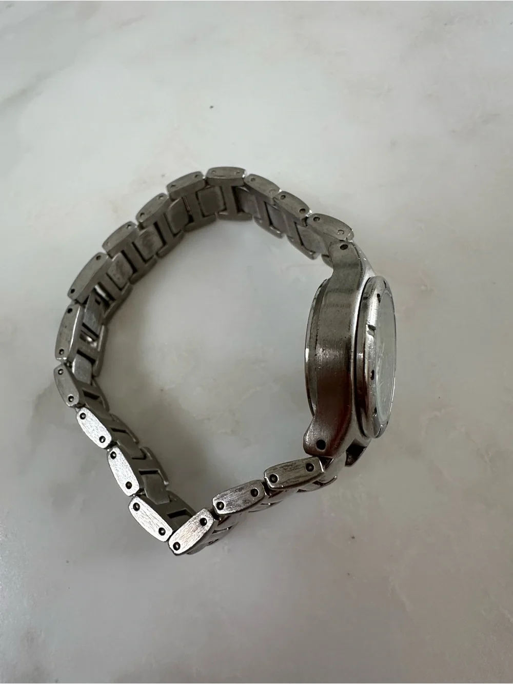Vintage VG ll Ladies Quartz Watch Silver Tone V8234